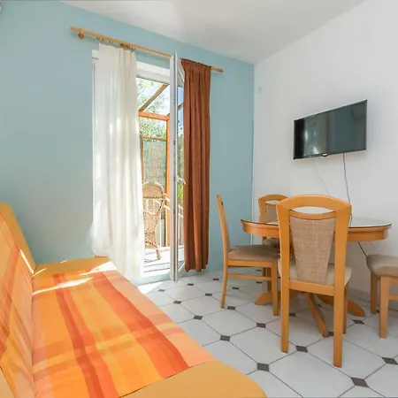 Mate Apartment Omiš