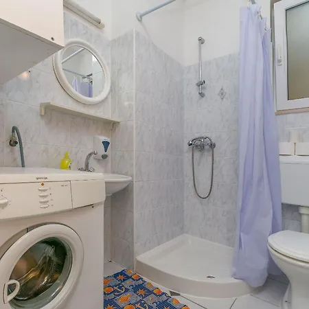 Mate Apartment *