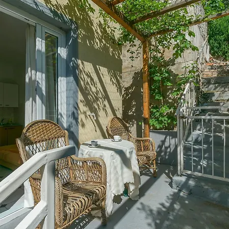 Mate Апартаменты