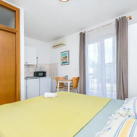 Mate Apartment Omis